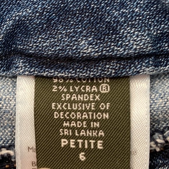 Eddie Bauer Petite Curvy Fit Capri Jeans - 6P - Picture 7 of 9